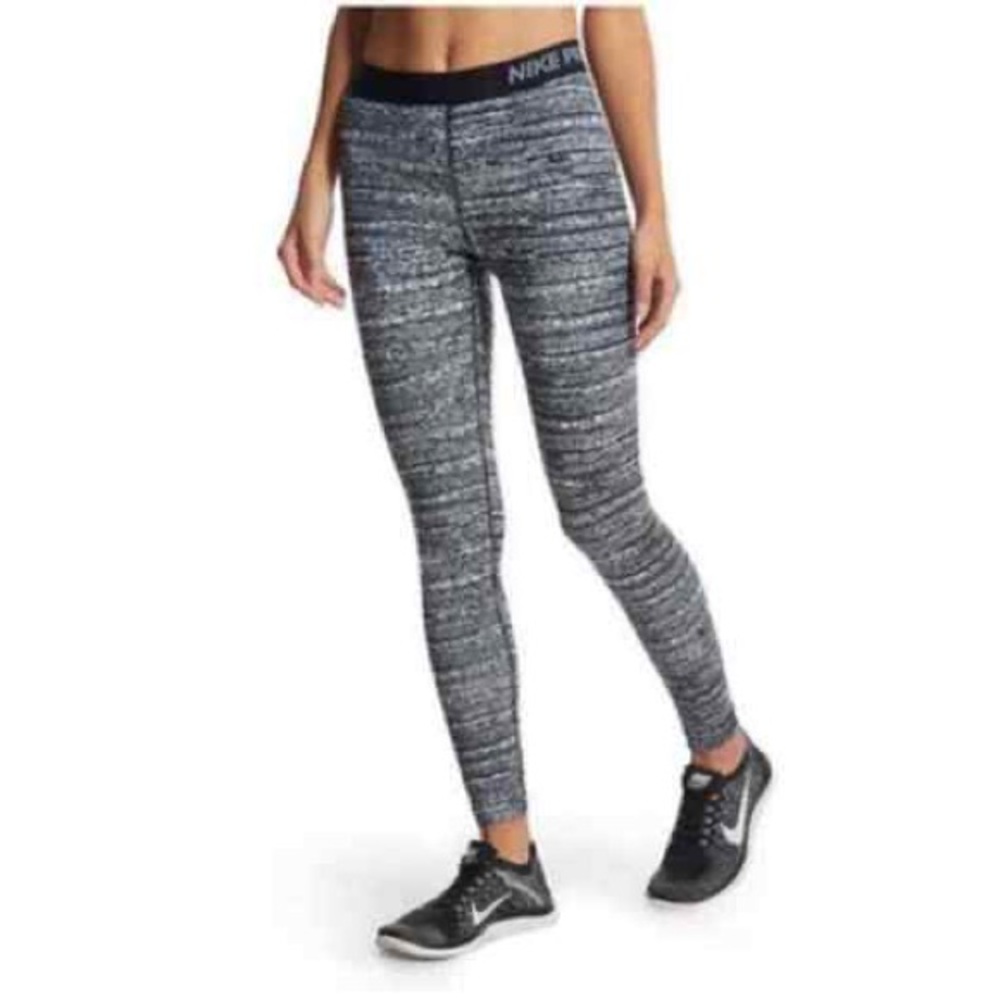 NWOT Nike Pro Women’s Training Tights Leggings Black White Gray Dri-fit XS Yoga